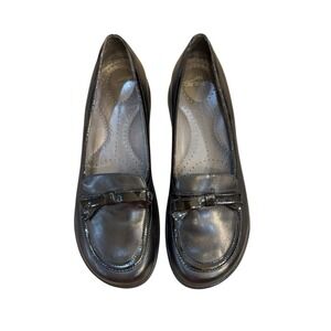 Dansko Danielle Black Leather / Patent Bow Trim Loafers Size 40 US 9.5-10